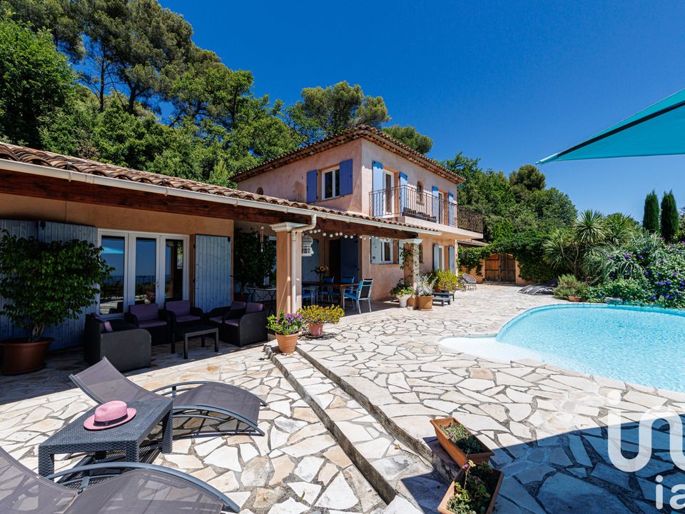 Villa i Tourrettes-sur-Loup, Alpes-Maritimes - foto 1