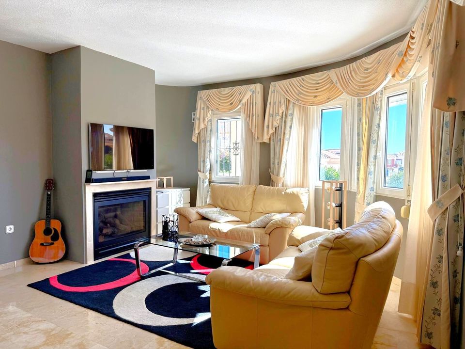 Villa in Los Dolses, Alicante - photo 4