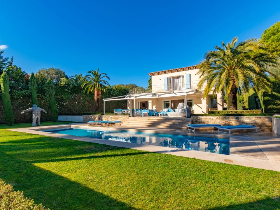 Villa i Antibes, Alpes-Maritimes - foto 1