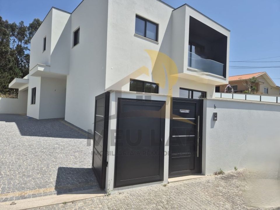 Villa i Santa Maria da Feira, Aveiro - foto 1