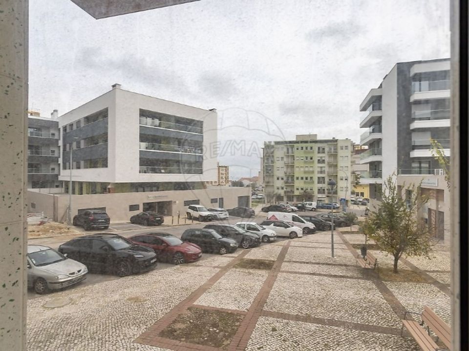 Erhvervsejendom i Camarate, Lisbon - foto 5
