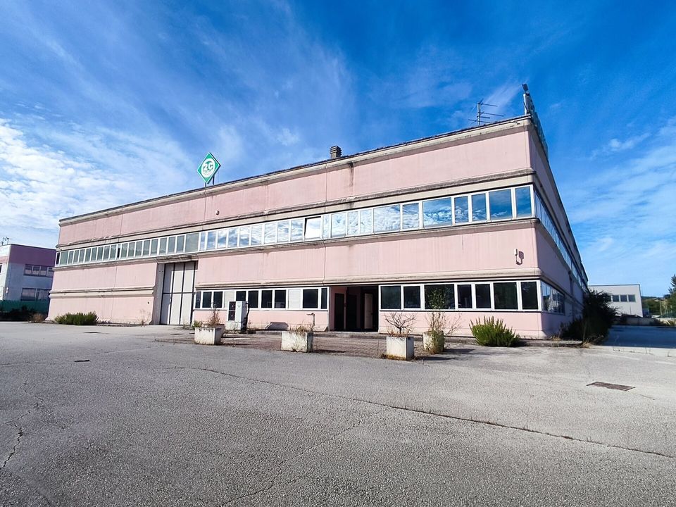 Erhvervsejendom i Castelplanio, Ancona - foto 2