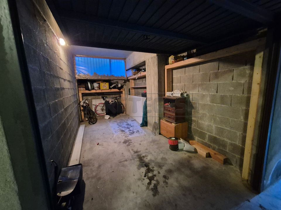 Garage i Cremona, Cremona - foto 2