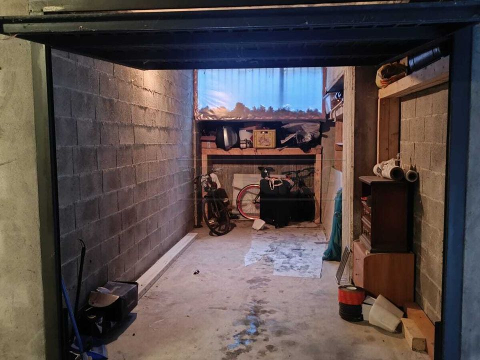 Garage i Cremona, Cremona - foto 1