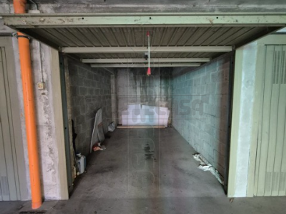 Garage i Cremona, Cremona - foto 5