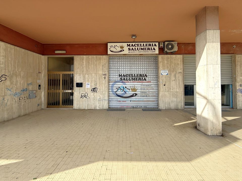 Erhvervsejendom i Catanzaro, Catanzaro - foto 2