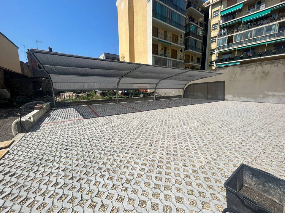 Parkeringsplass i Vallecrosia, Imperia - bilde 1