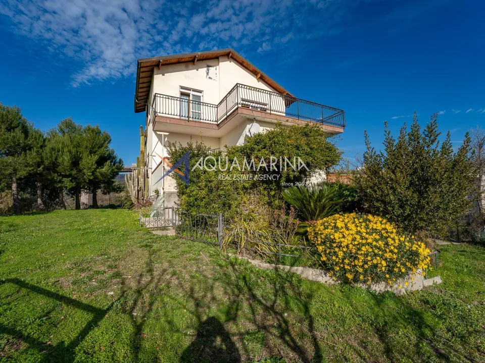 Villa i San Lorenzo al Mare, Imperia - foto 1
