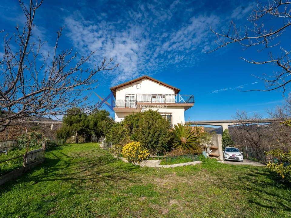 Villa i San Lorenzo al Mare, Imperia - foto 2