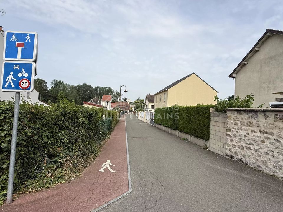 Helårsgrund i Éragny, Val-d'Oise - foto 4