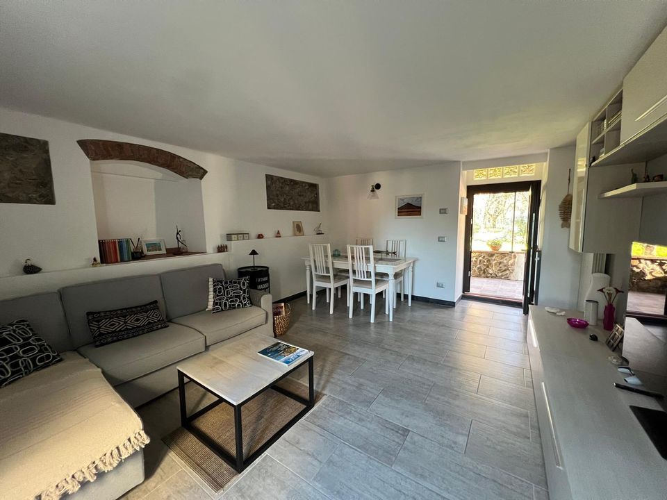 Villa i Castelnuovo Magra, La Spezia - foto 1