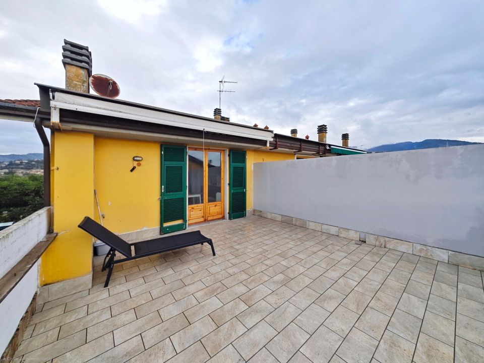 Lejlighed i Sarzana, La Spezia - foto 1
