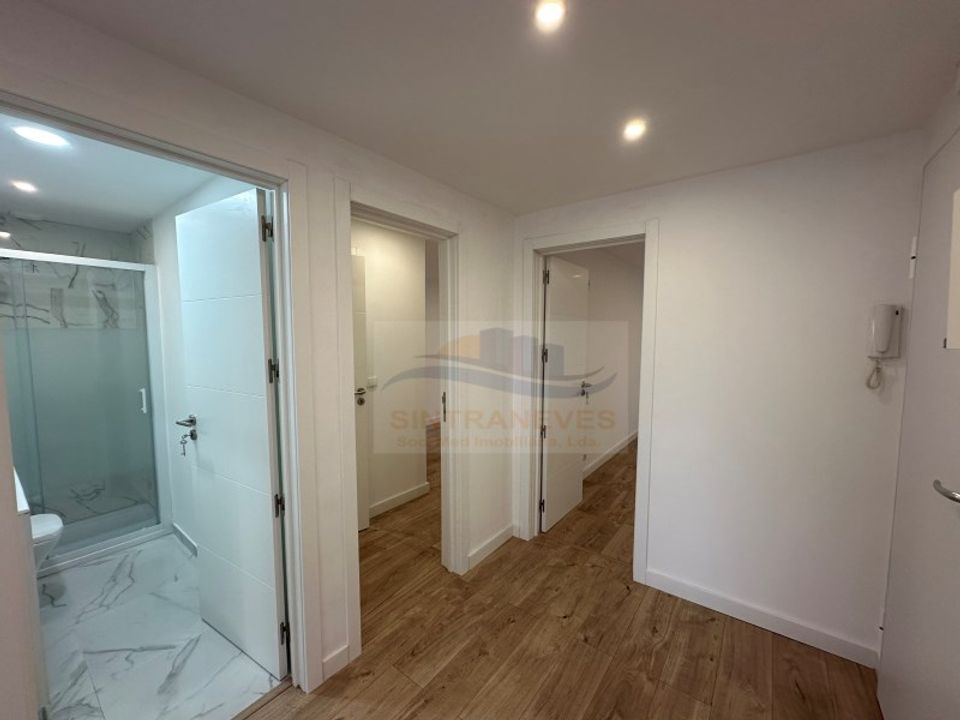 Lejlighed i Amadora, Lisbon - foto 4