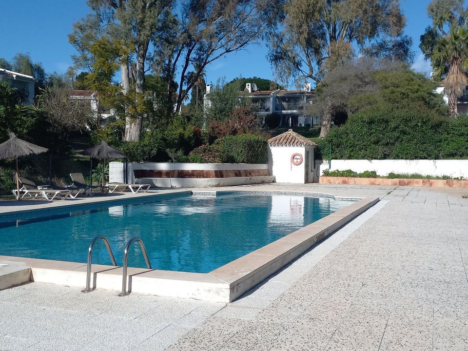 Casa de cidade em Atalaya Isdabe, Malaga - foto 2
