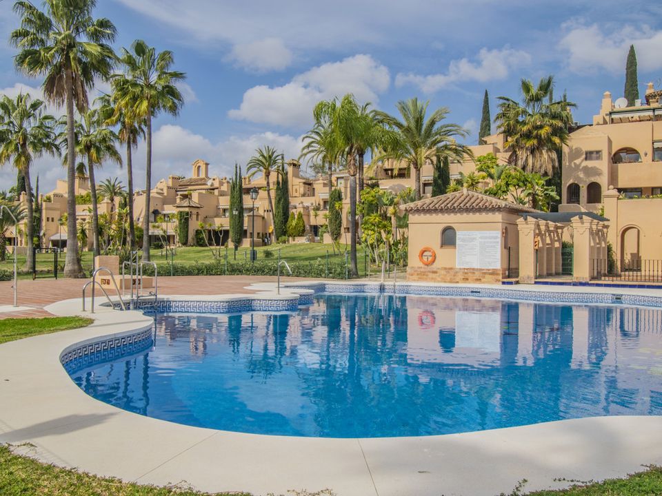 Apartamento em Atalaya Isdabe, Malaga - foto 2