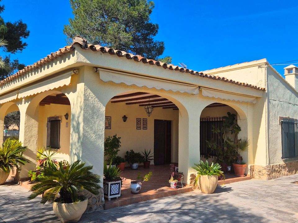 Villa i Ontinyent, Valencia - foto 1