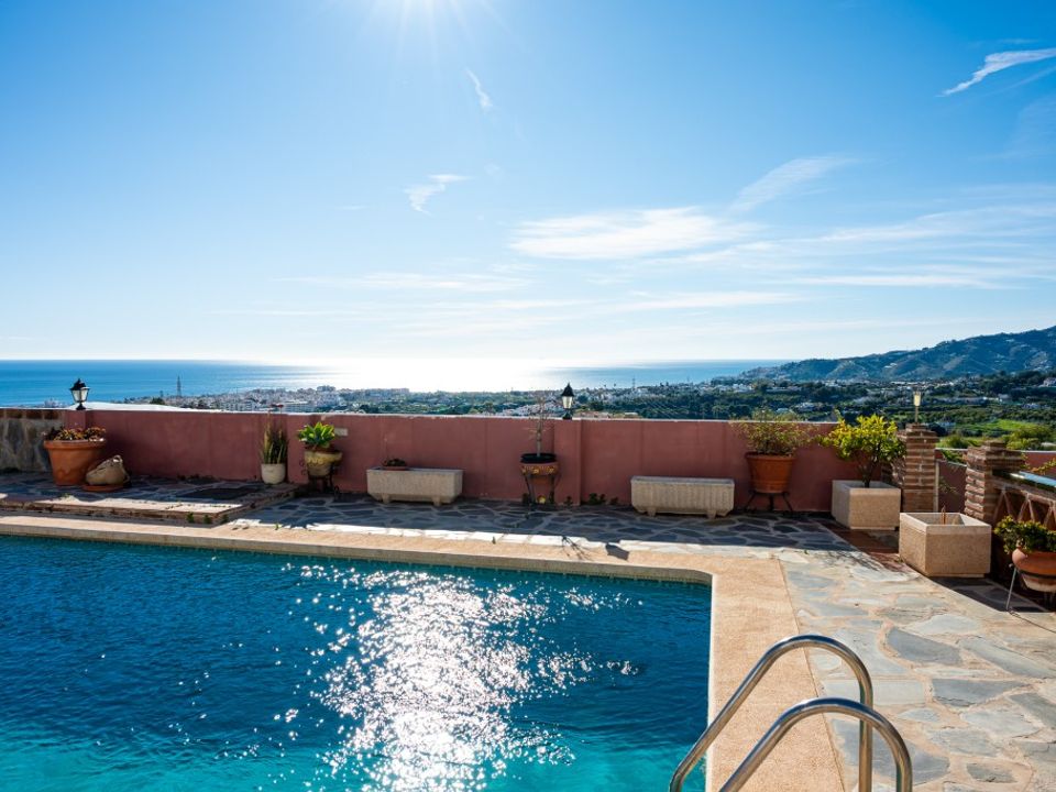 Villa i Nerja, Malaga - foto 5