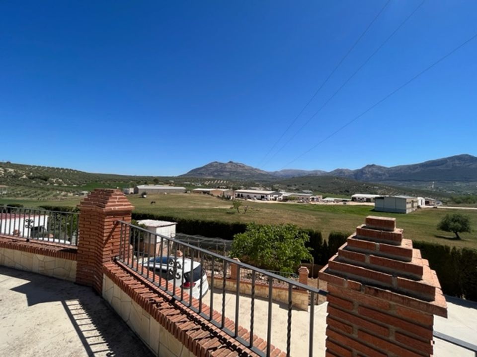 Villa i Villanueva Del Trabuco, Malaga - foto 2