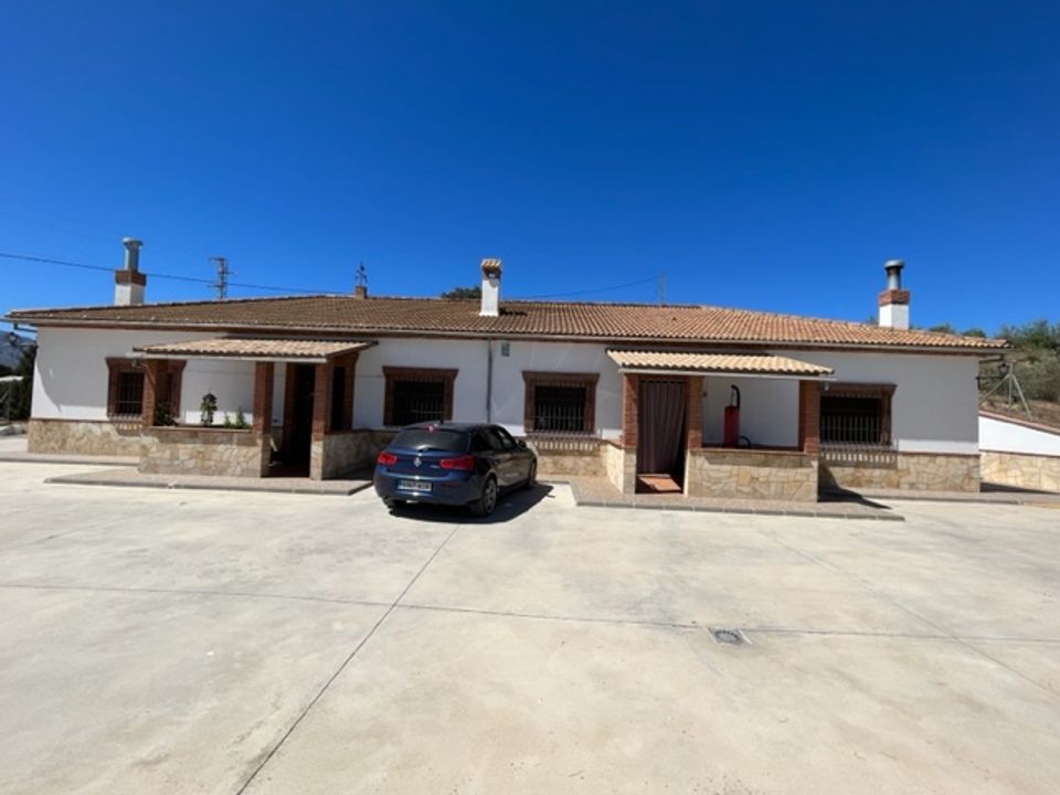 Villa i Villanueva Del Trabuco, Malaga - foto 1