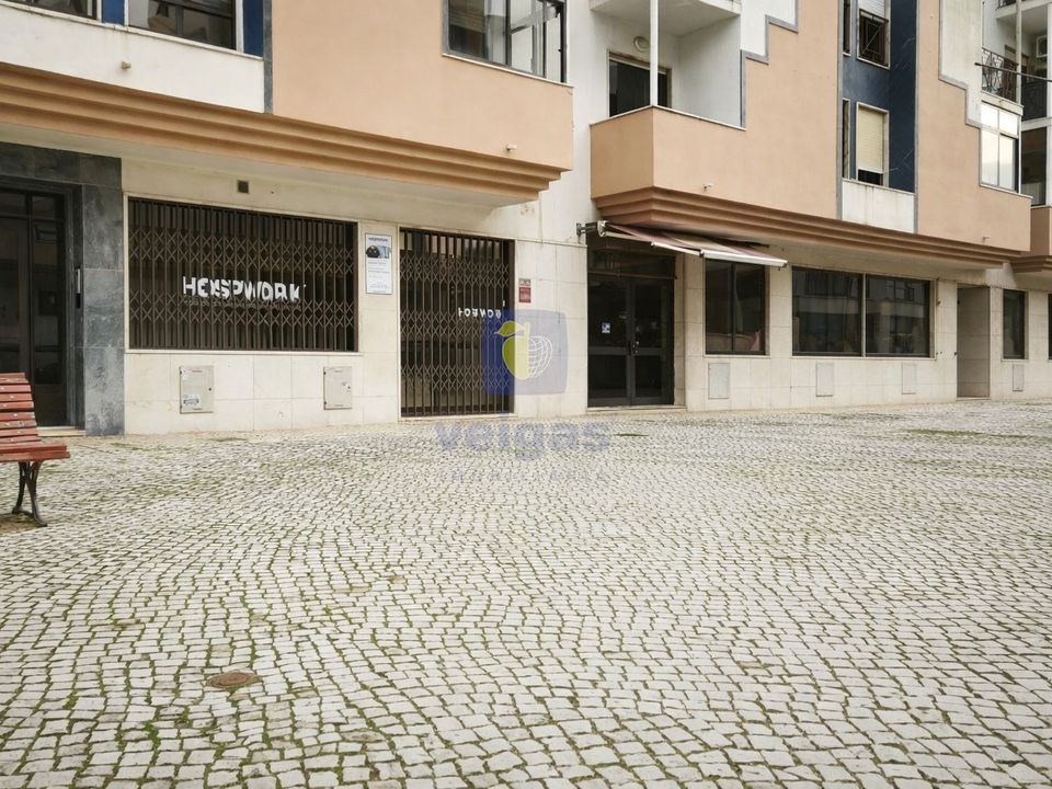 Erhvervsejendom i Alverca do Ribatejo, Lisbon - foto 1