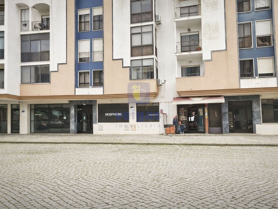 Erhvervsejendom i Alverca do Ribatejo, Lisbon - foto 2