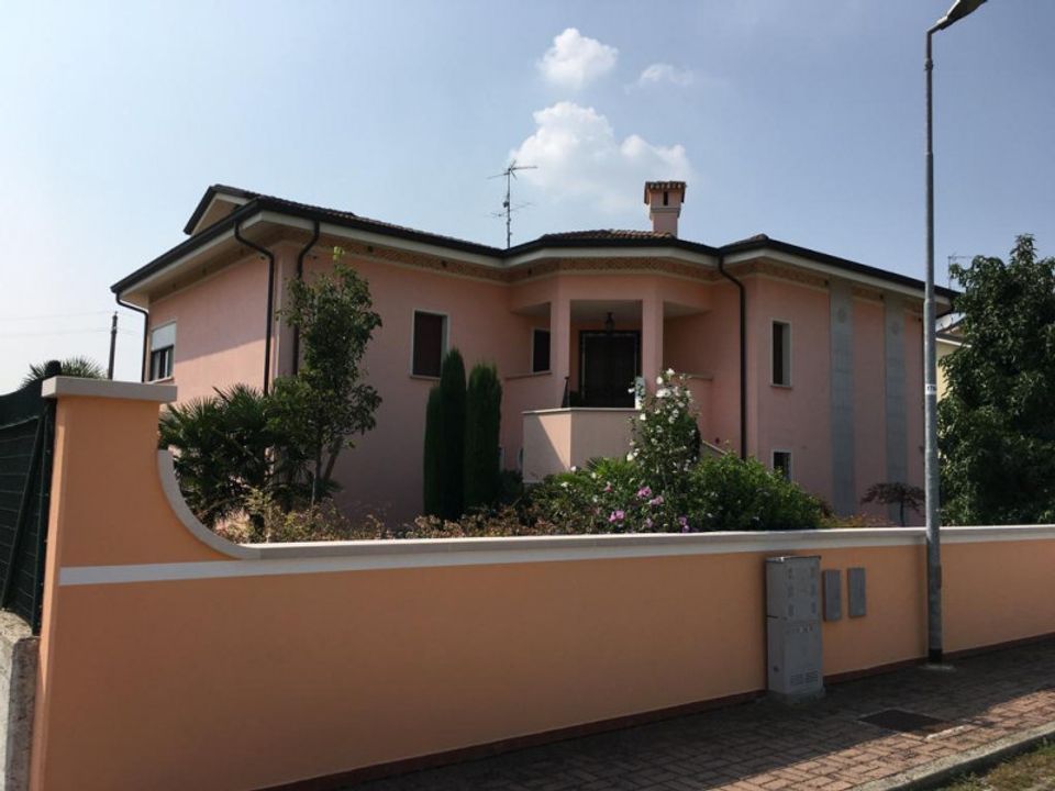 Villa i Suzzara, Mantua - foto 1