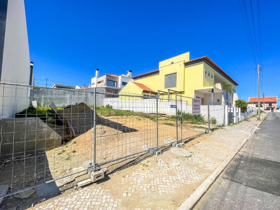 Helårsgrund i Santa Iria de Azoia, Lisbon - foto 2