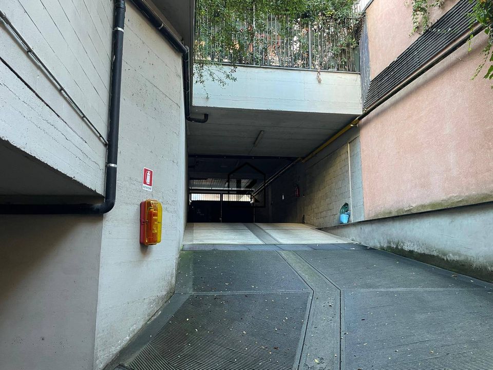 Parkeringsplads i Milan, Milan - foto 5