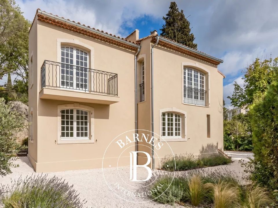 Villa i Aix-en-Provence, Bouches-du-Rhone - foto 1