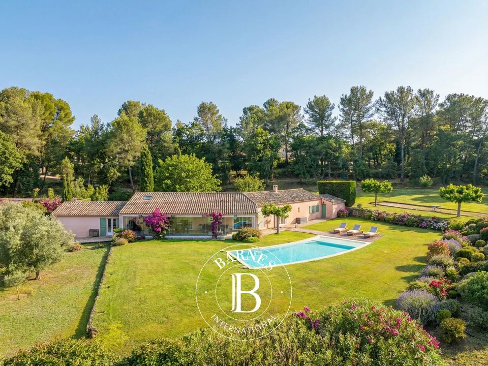 Villa i Aix-en-Provence, Bouches-du-Rhone - foto 1