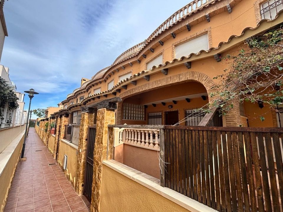 Byhus i Guardamar Del Segura, Alicante - foto 1
