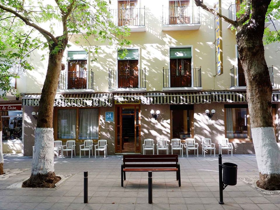 Erhvervsejendom i Granada, Granada - foto 1