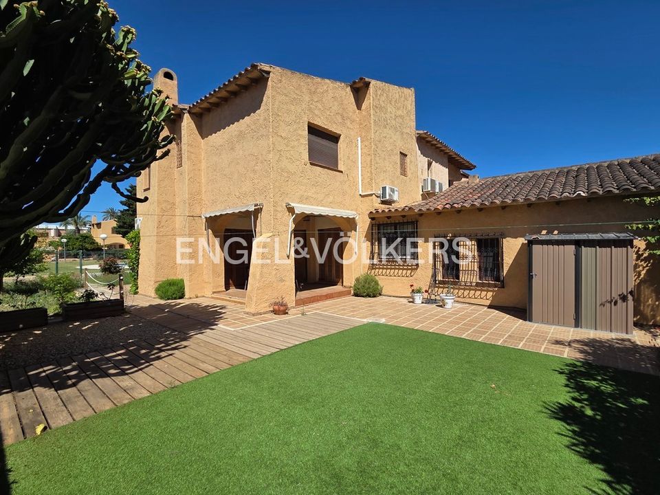 Byhus i Benidorm, Alicante - foto 1