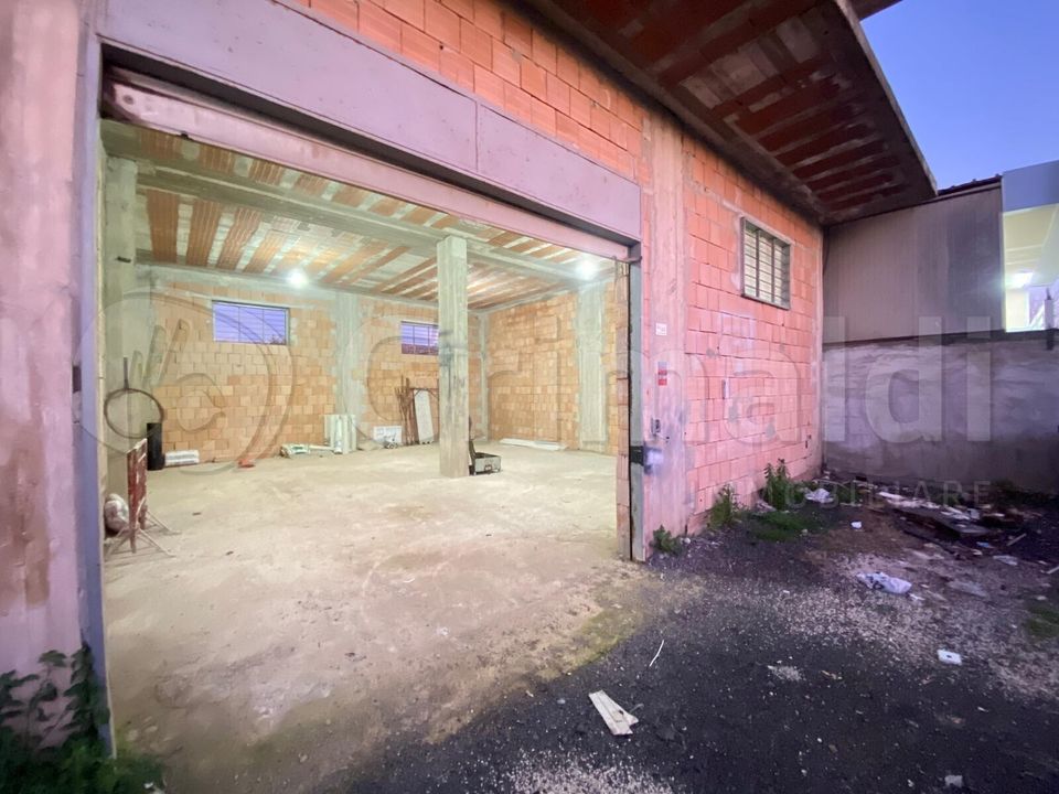 Garage i Giugliano in Campania, Naples - foto 1