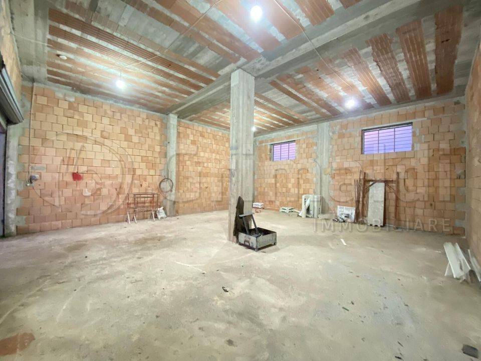 Garage i Giugliano in Campania, Naples - foto 2