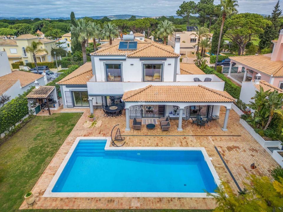 Villa i Quarteira, Faro - foto 1