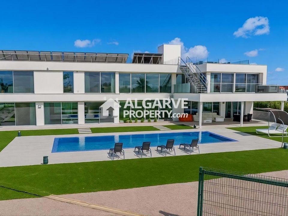 Villa i Quarteira, Faro - foto 1