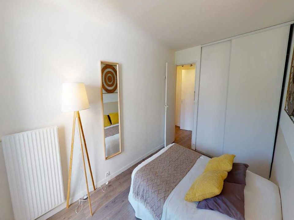 Apartment in Paris, Paris - photo 2