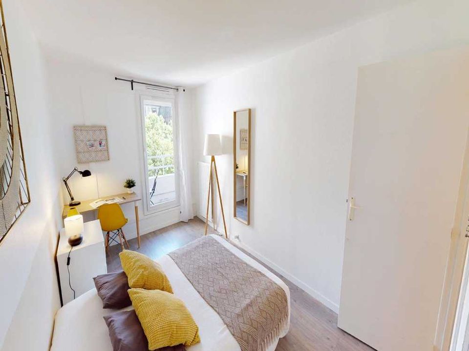 Apartment in Paris, Paris - photo 3
