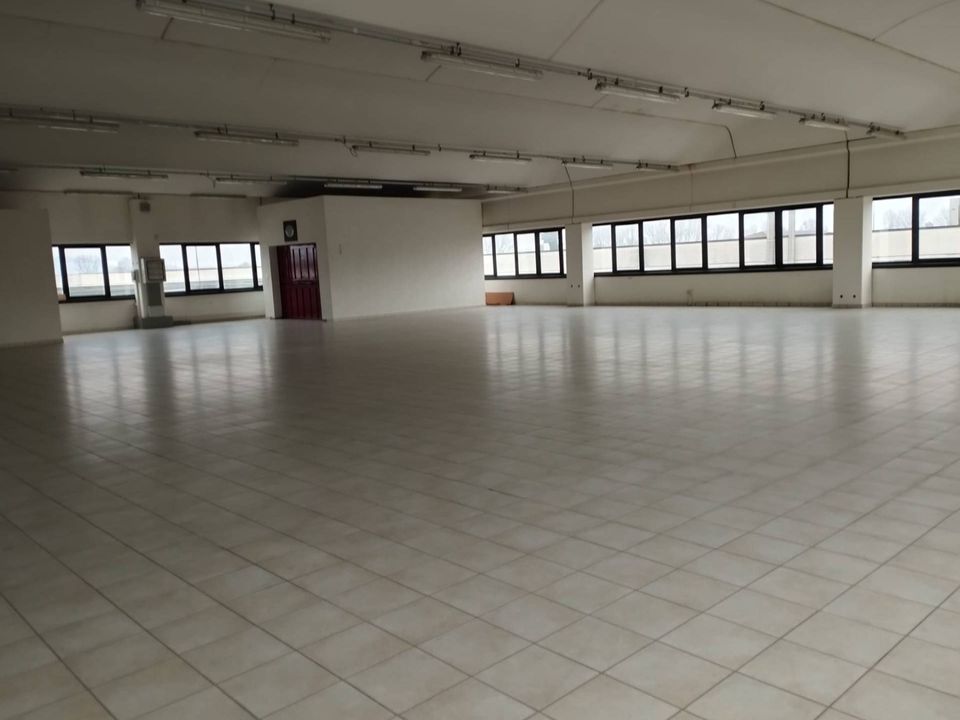 L'establiment comercial a Pontedera, Pisa - foto 1