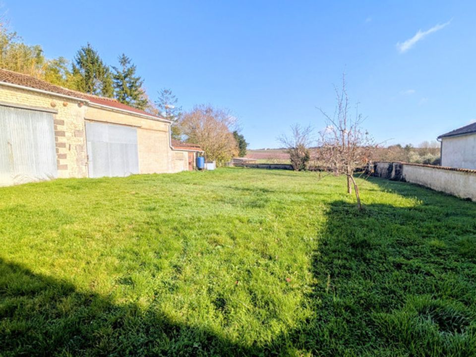 Villa i Salles-d'Angles, Charente - foto 1