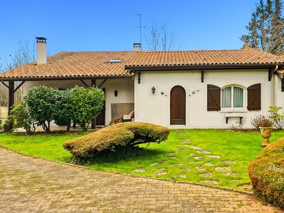 Villa i Blanquefort, Gironde - foto 1