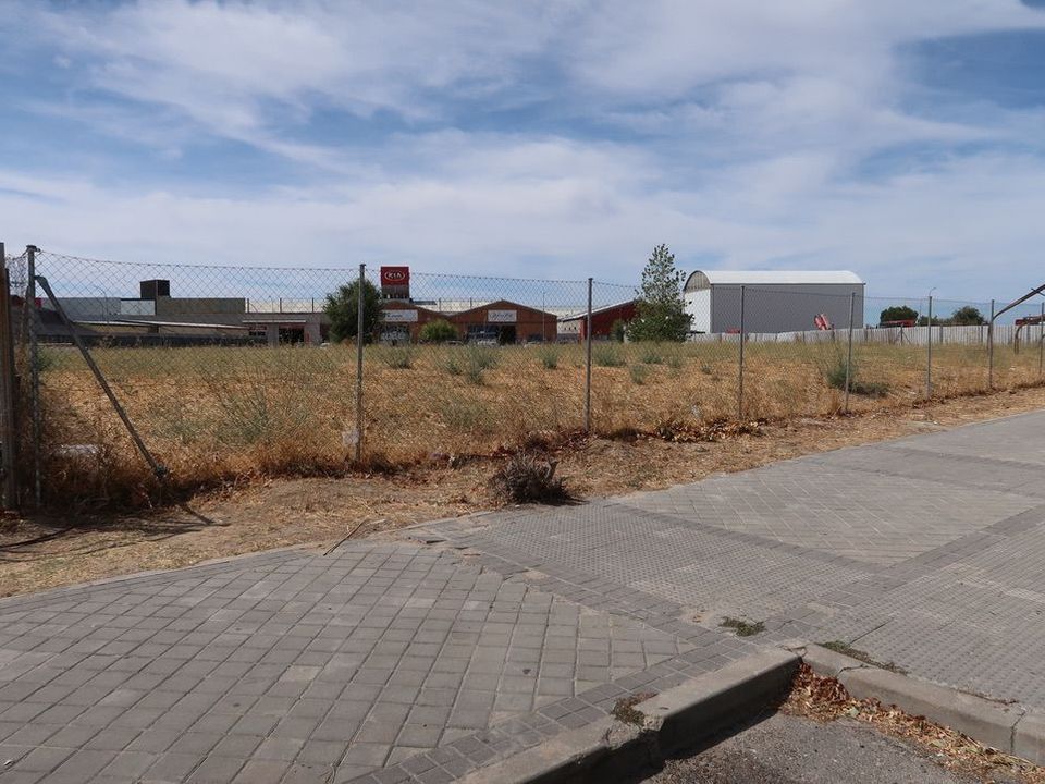 Helårsgrund i Alcorcon, Madrid - foto 1
