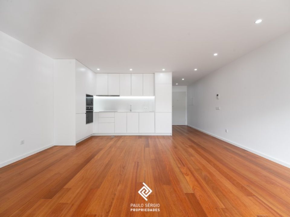 Duplex i Espinho, Aveiro - foto 1