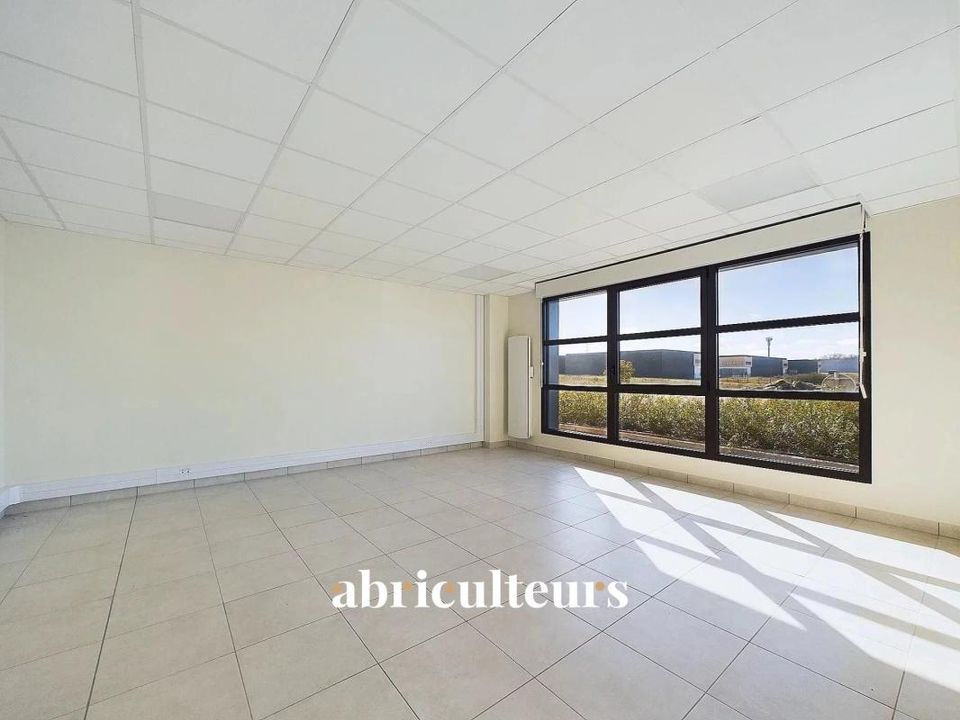Erhvervsejendom i Gellainville, Eure-et-Loir - foto 1