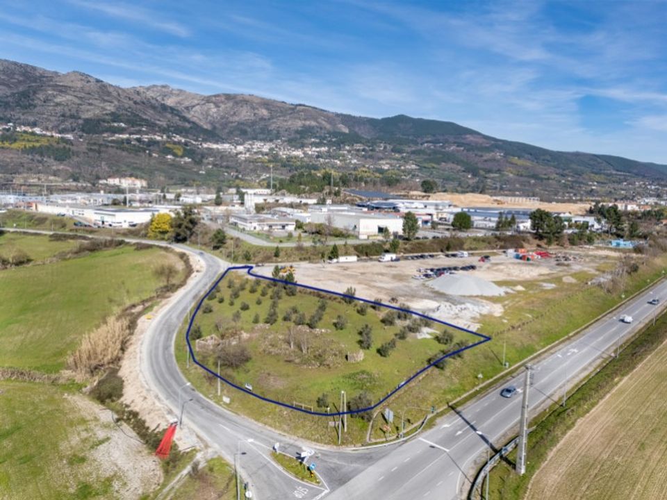 Helårsgrund i Covilha, Castelo Branco - foto 1