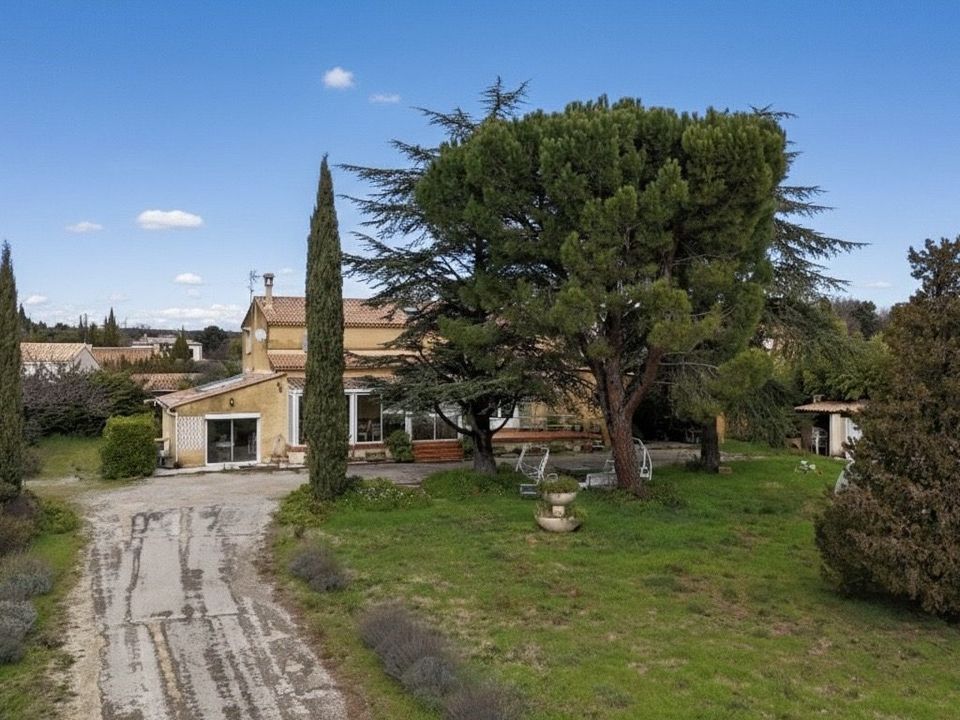 Villa i Rochefort-du-Gard, Gard - foto 1