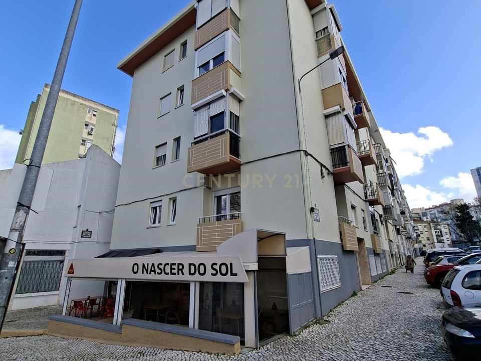 Erhvervsejendom i Amadora, Lisbon - foto 2