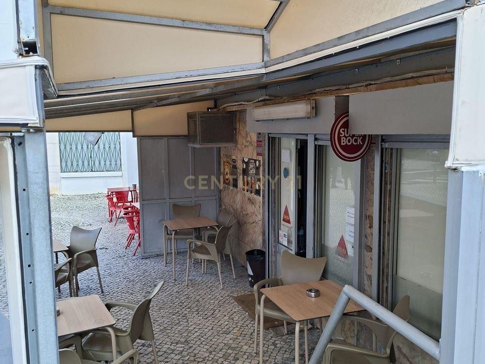 Erhvervsejendom i Amadora, Lisbon - foto 5