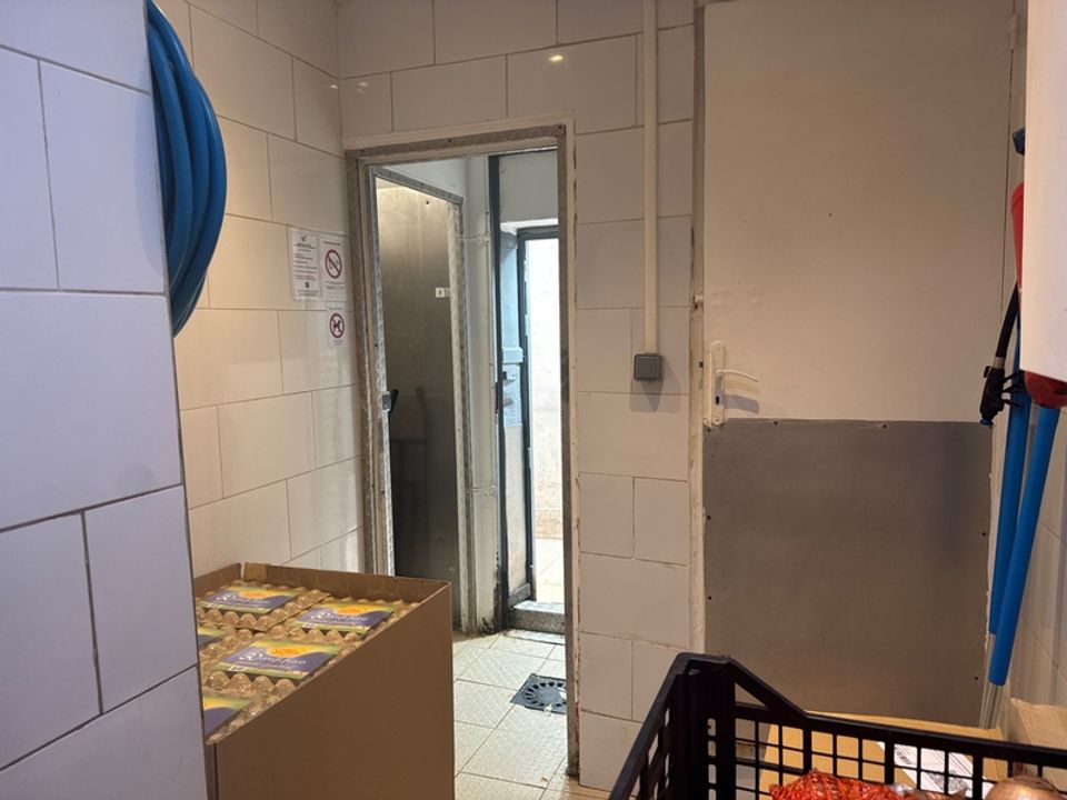 Erhvervsejendom i Montreuil, Seine-Saint-Denis - foto 5